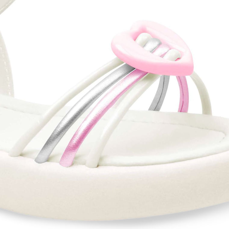 Sandália infantil Ortofino em verniz off white vista lateral com detalhes rosa e prata